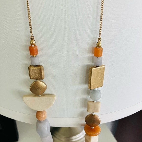 Jewelry Beautiful Necklace, Bracelet and Earrings set - Picture 3 of 16